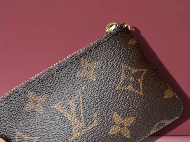 Louis Vuitton Monogram Pochette Clés Key Pouch