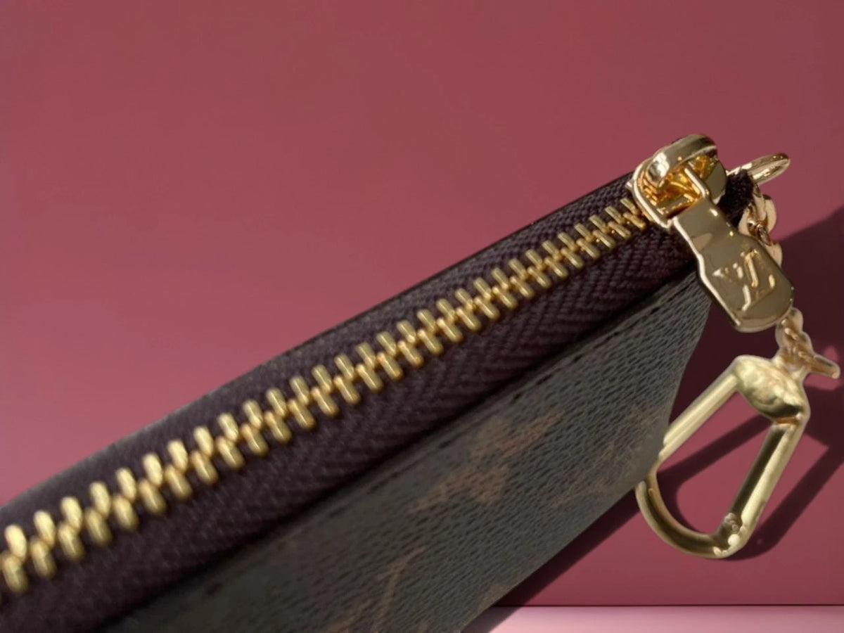 Louis Vuitton Monogram Pochette Clés Key Pouch