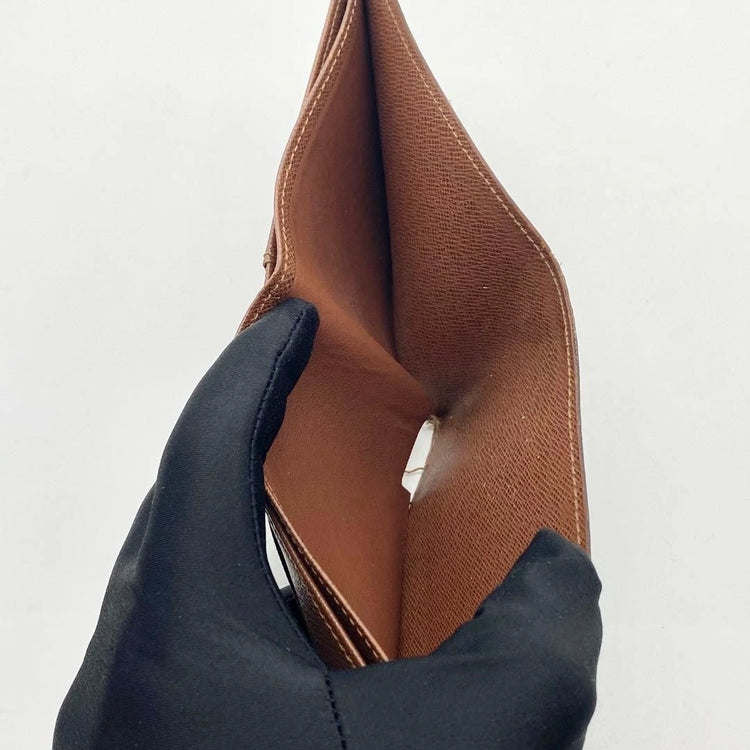 Louis Vuitton Monogram Multiple Bifold Wallet M60895